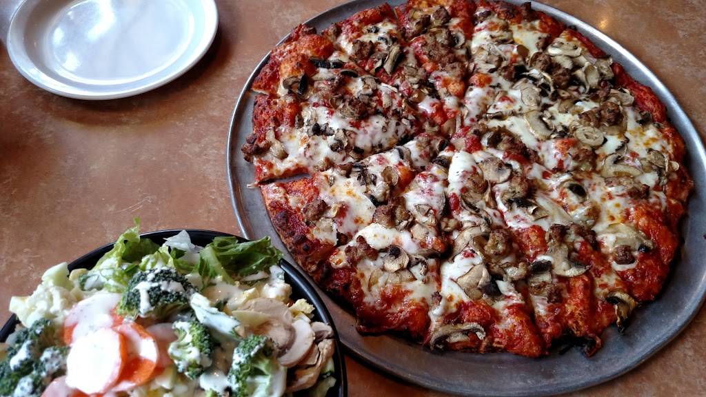 Toppers Pizza | restaurant | 2100 Saviers Rd, Oxnard, CA 93033, USA | 8053854444 OR +1 805-385-4444