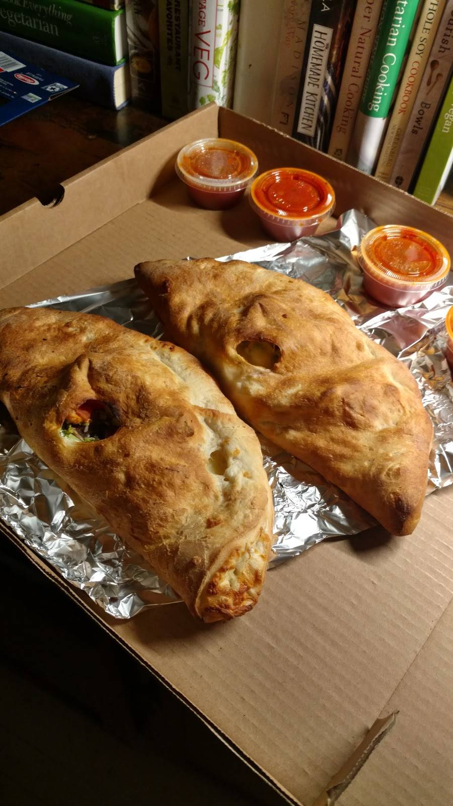 Steves Pizza & Deli | restaurant | 616 NY-28, Kingston, NY 12401, USA | 8453404219 OR +1 845-340-4219