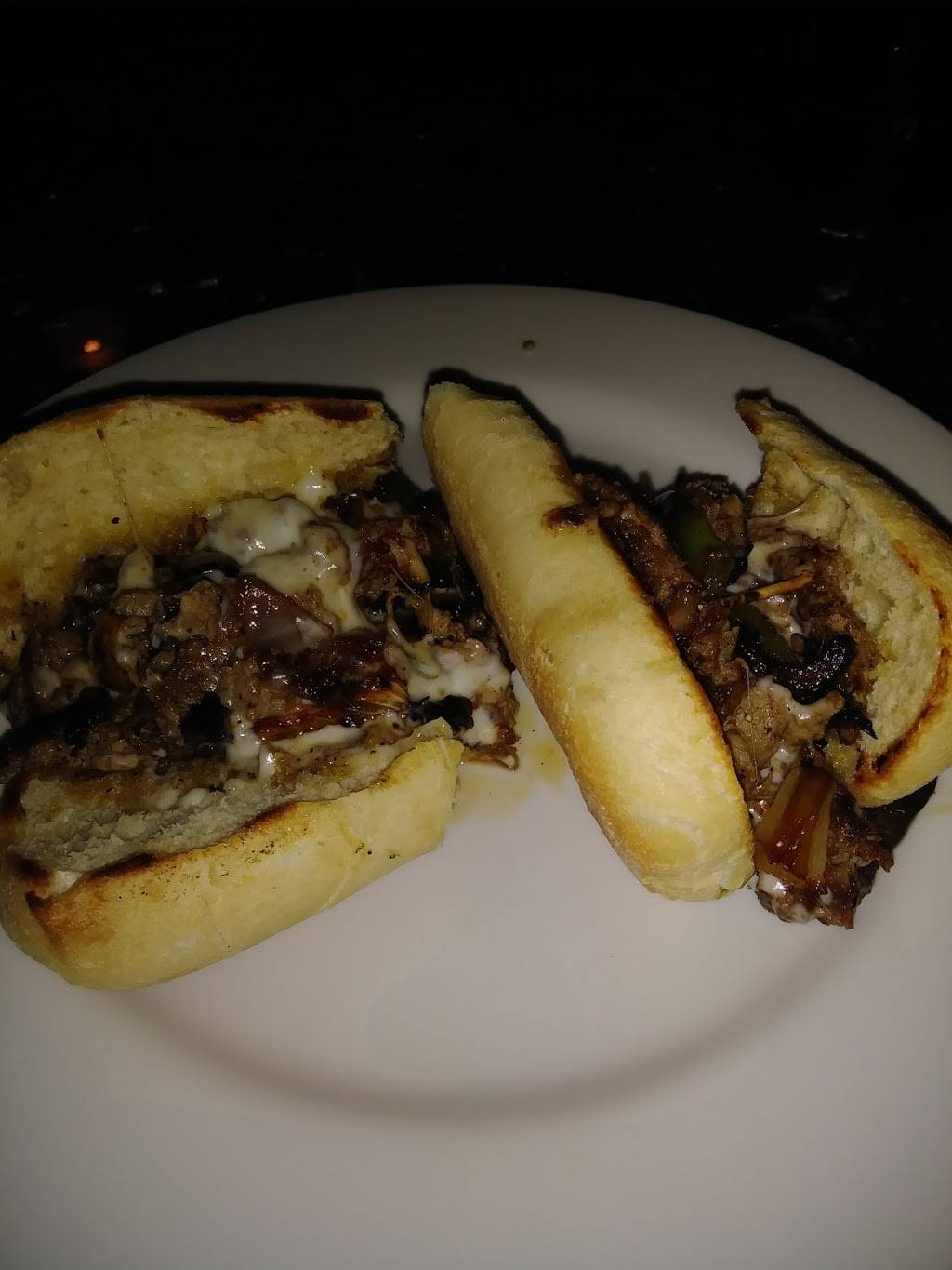 Outlaw Rays Grill & Bar | restaurant | 14028 FM 2100, Crosby, TX 77532, USA | 2813288460 OR +1 281-328-8460