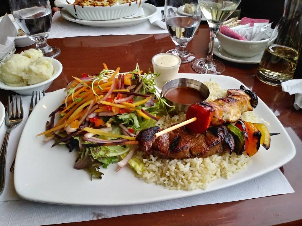 Luxor | restaurant | 213 Rue Notre Dame E, Victoriaville, QC G6P 4A2, Canada | 8197522022 OR +1 819-752-2022