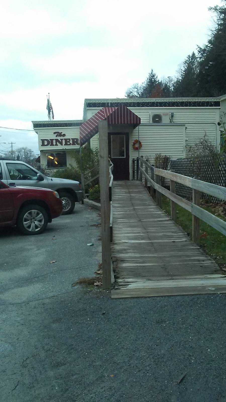 Ashley Vermont Kitchens | restaurant | 686 Broad St, Lyndonville, VT 05851, USA | 8026269274 OR +1 802-626-9274