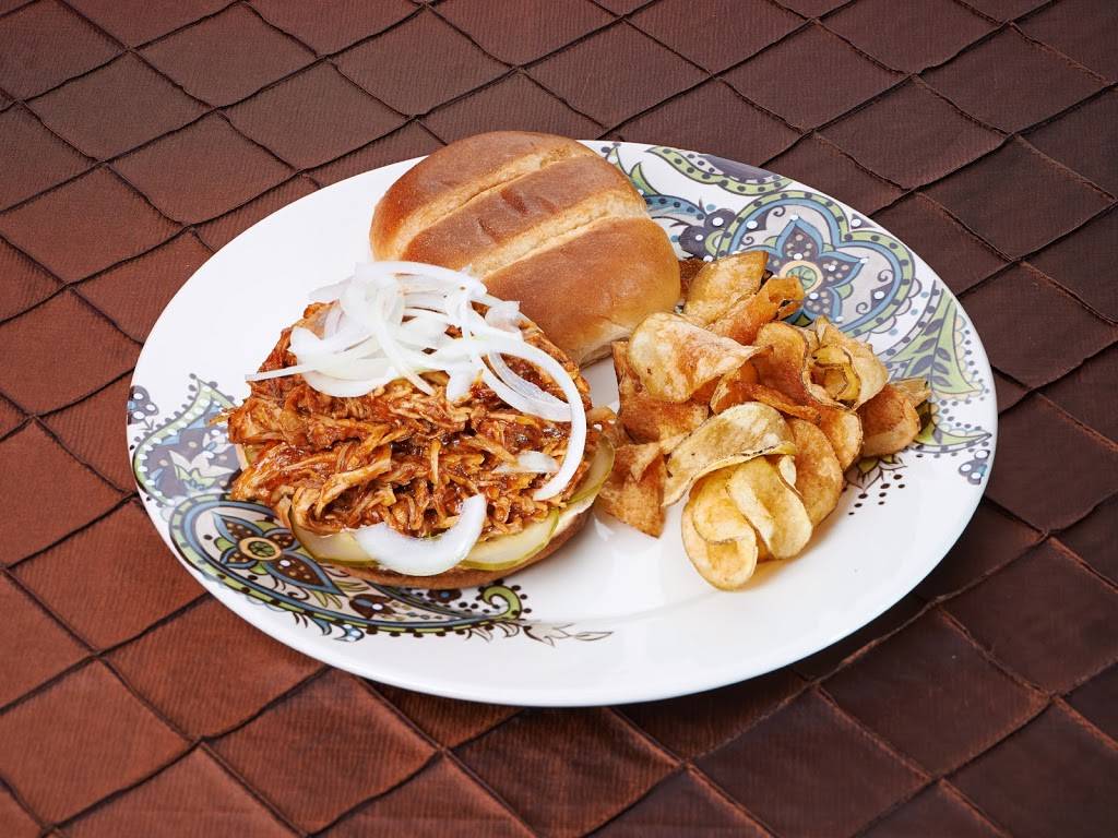 Highlanders Grill | restaurant | 7831 95th St, Hickory Hills, IL 60457, USA | 7084309975 OR +1 708-430-9975