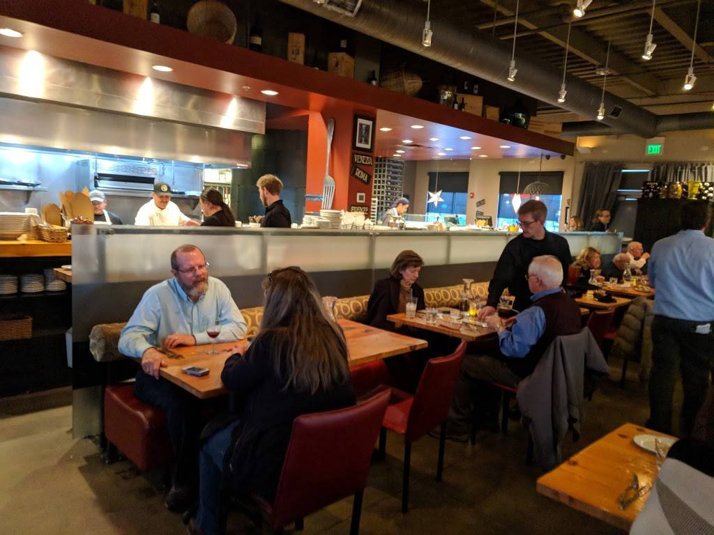 Colore Italian Restaurant & Pizzeria | restaurant | 2700 S Broadway, Englewood, CO 80113, USA | 3037614332 OR +1 303-761-4332