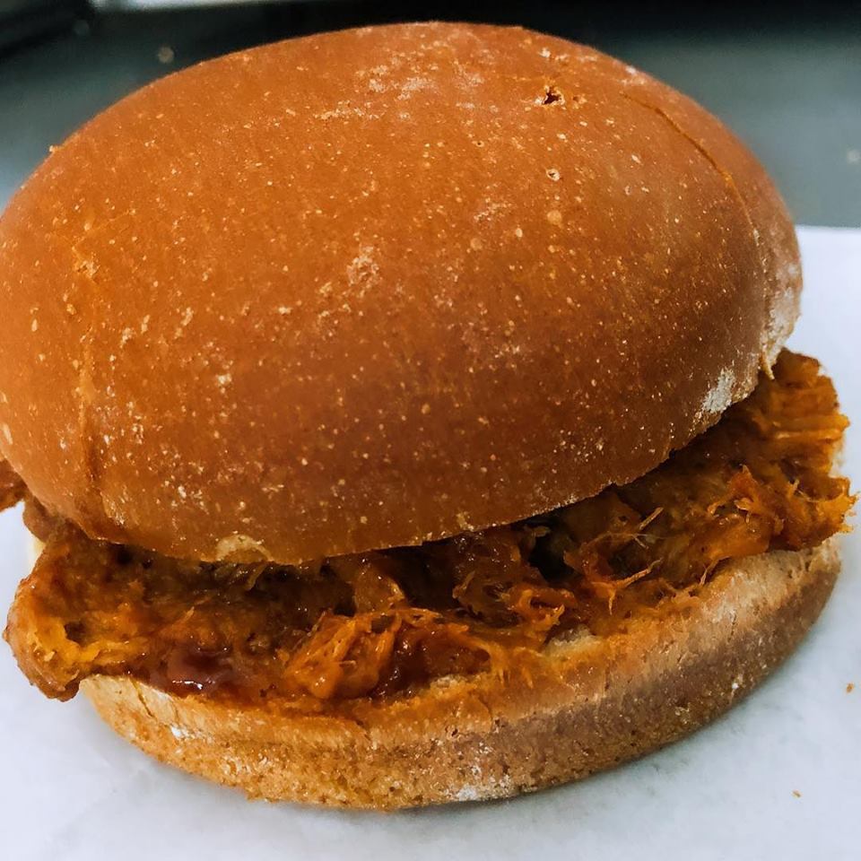 Bole Mor Lanes | meal takeaway | 102 7th Ave SE, Pipestone, MN 56164, USA | 5075622531 OR +1 507-562-2531