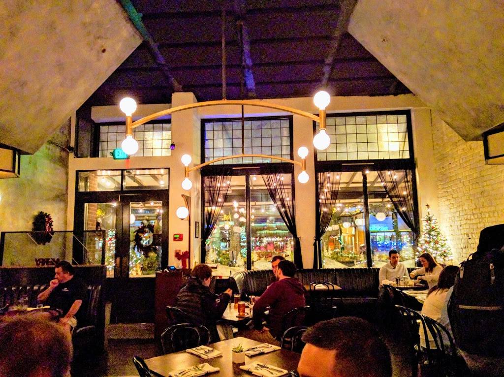 Oliver Royale | restaurant | 5 Market Square, Knoxville, TN 37902, USA | 8656226434 OR +1 865-622-6434