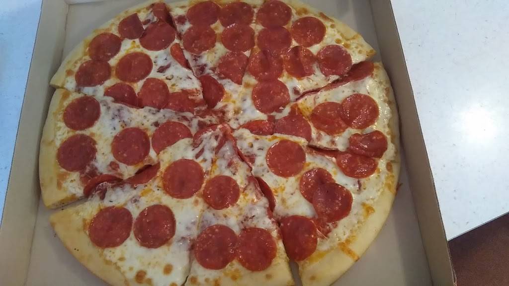 Little Caesars Pizza | meal takeaway | 7272 W Houghton Lake Dr, Houghton Lake, MI 48629, USA | 9894225173 OR +1 989-422-5173