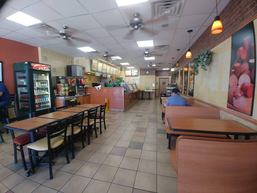 Subway | restaurant | 1947 Erringer Rd, Simi Valley, CA 93065, USA | 8055820242 OR +1 805-582-0242