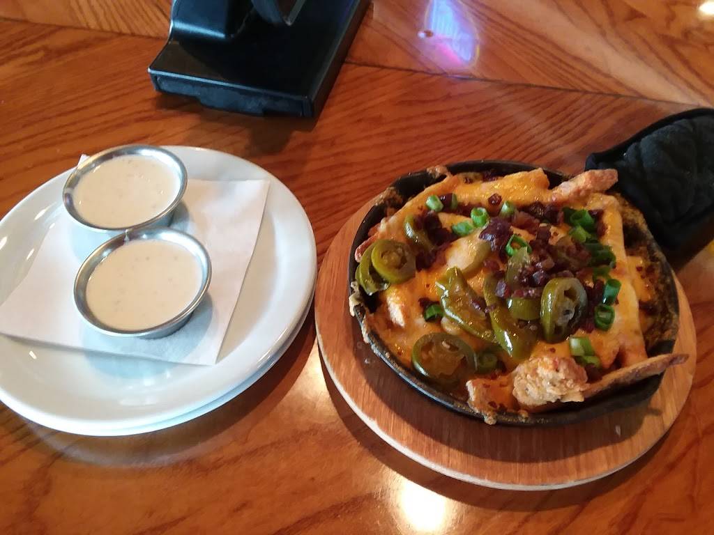 Chilis Grill & Bar | restaurant | 41 Conley Rd, Columbia, MO 65201, USA | 5734426067 OR +1 573-442-6067