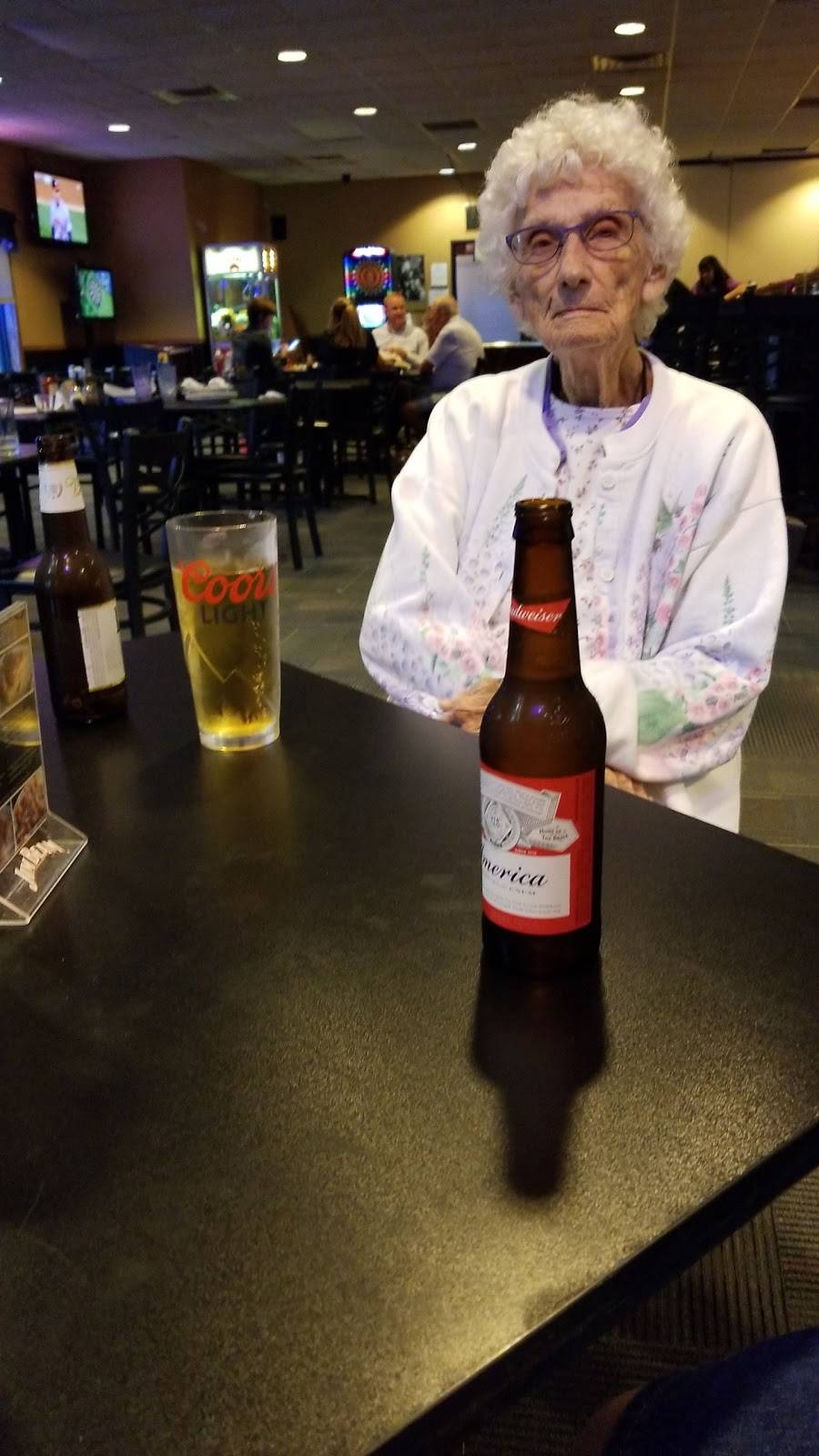 Caseys Pub | restaurant | 2200 Meadowbrook Rd, Springfield, IL 62711, USA | 2172417101 OR +1 217-241-7101