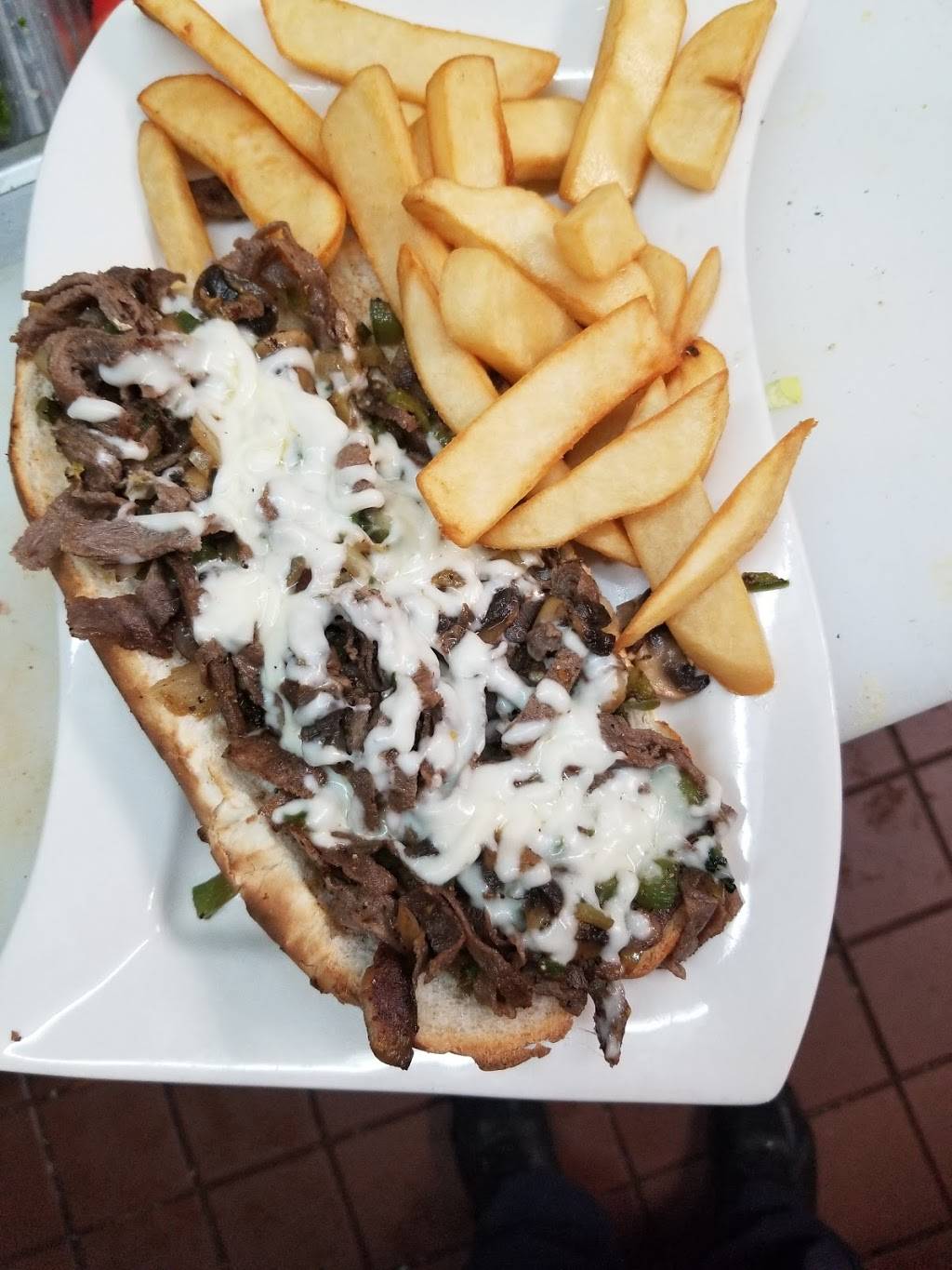 Myra Harbor Cafe | cafe | 1396 SE 17th St, Fort Lauderdale, FL 33316, USA | 9544670363 OR +1 954-467-0363