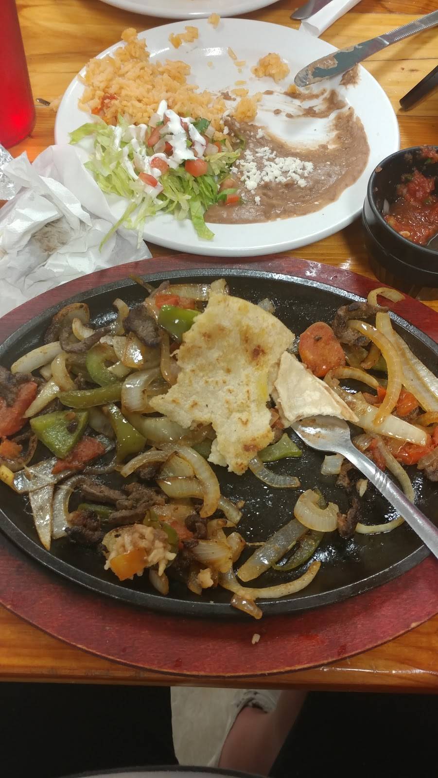 El Santaneco Restaurante | restaurant | 1528 W Sunset Ave, Springdale, AR 72764, USA | 4794195098 OR +1 479-419-5098