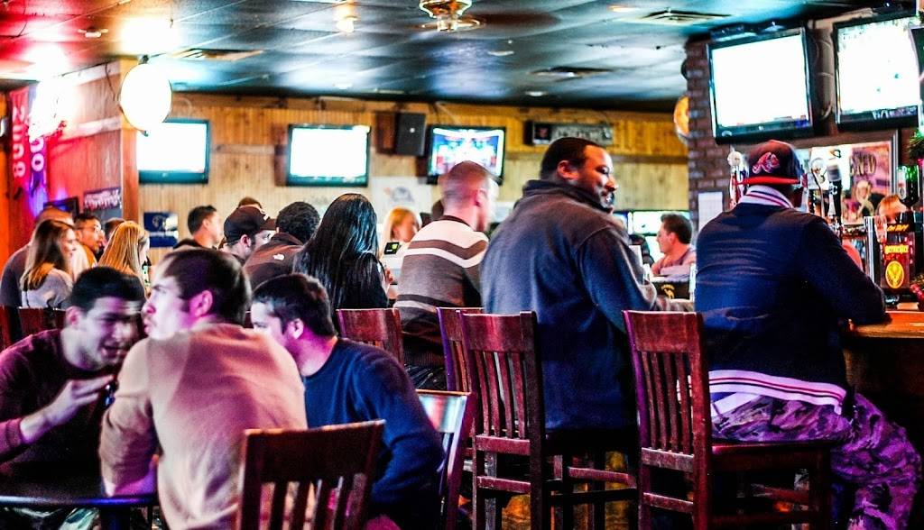 RP McMurphys Bar & Grill | night club | 2623 MacDade Boulevard, Holmes, PA 19043, USA | 6105832254 OR +1 610-583-2254