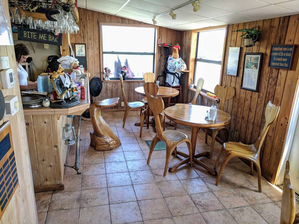 Over the Waterfront | restaurant | 4470 Escondido Ln, Captiva, FL 33924, USA | 2394724762 OR +1 239-472-4762