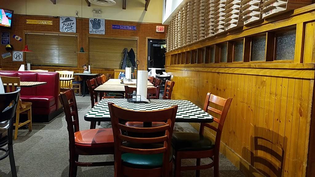 Pizza Hut | meal delivery | 1708 E Pawnee St, Wichita, KS 67211, USA | 3162636333 OR +1 316-263-6333