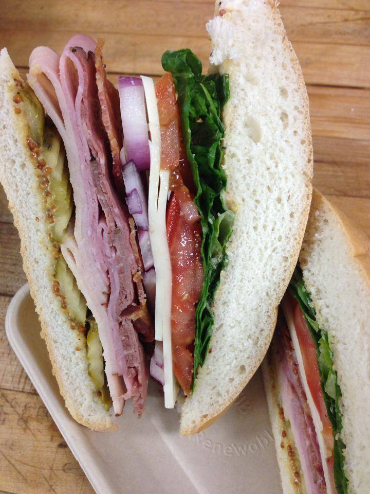 Cinnamons Bakery & Sandwich Shoppe | bakery | 1350 CA-2 #2, Wrightwood, CA 92397, USA | 7602495588 OR +1 760-249-5588