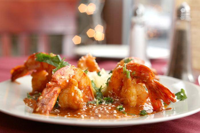 Laxmis Indian Grille - Manayunk | restaurant | 4425 Main St, Philadelphia, PA 19127, USA | 2155082120 OR +1 215-508-2120