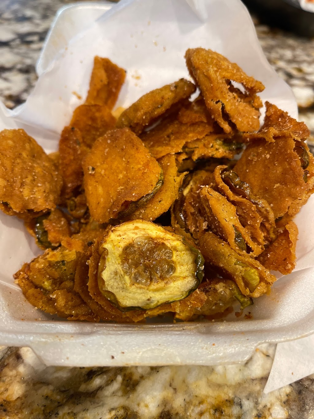 Fluckers Nashville Hot Chicken | restaurant | 8963 N Cedar Ave #101, Fresno, CA 93720, USA | 5599004019 OR +1 559-900-4019