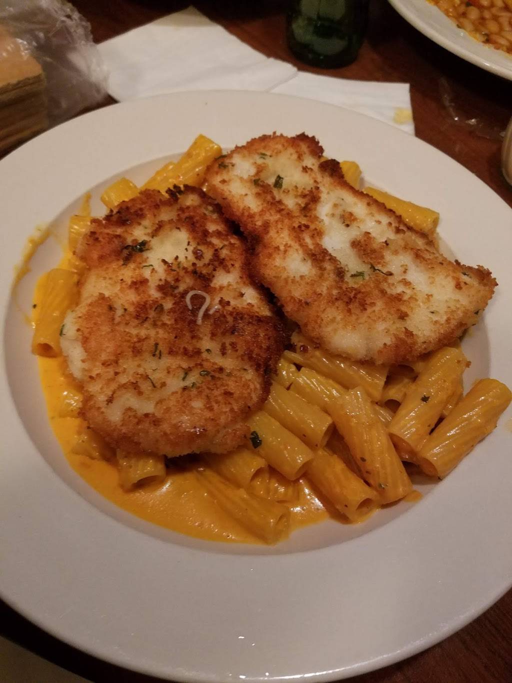 Gennaros Italian Kitchen | restaurant | 4600 Pennell Rd, Aston, PA 19014, USA | 6104973393 OR +1 610-497-3393