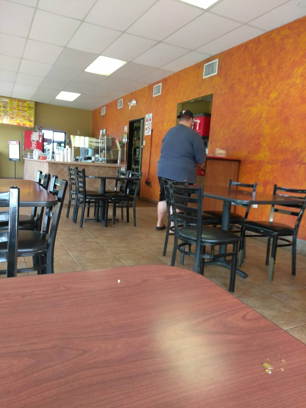 Hilbertos Mexican Food | restaurant | 4306 W Olive Ave, Glendale, AZ 85302, USA | 6238471090 OR +1 623-847-1090