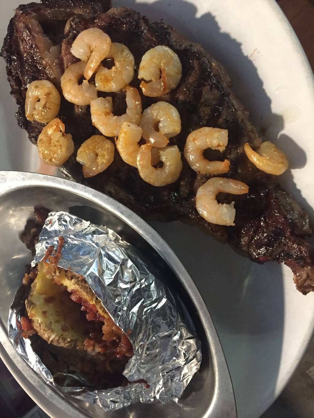 Elis Bar and Grille | restaurant | 302 N Main St, Hudson, IN 46747, USA | 2605873377 OR +1 260-587-3377