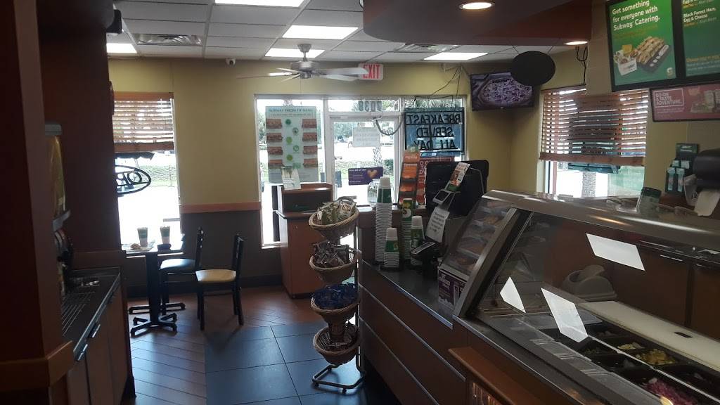 Subway | restaurant | 7038 Okeechobee Rd, Fort Pierce, FL 34945, USA | 7725959559 OR +1 772-595-9559