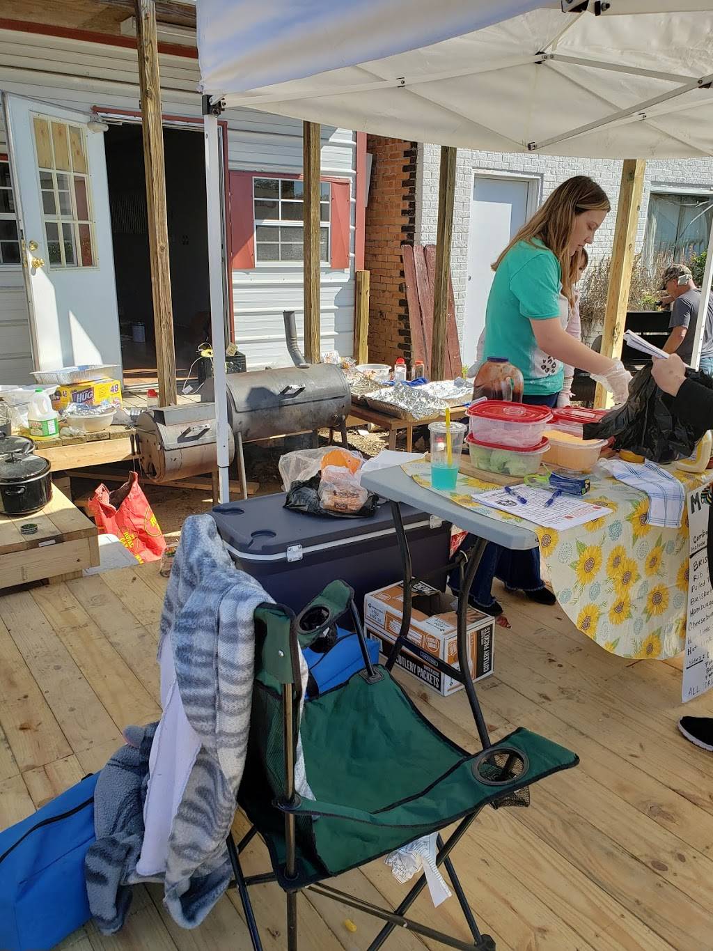 MOES BBQ SHACK | Natural Born Grillers | restaurant | 109 N Main St, Shreveport, LA 71107, USA | 3184228497 OR +1 318-422-8497