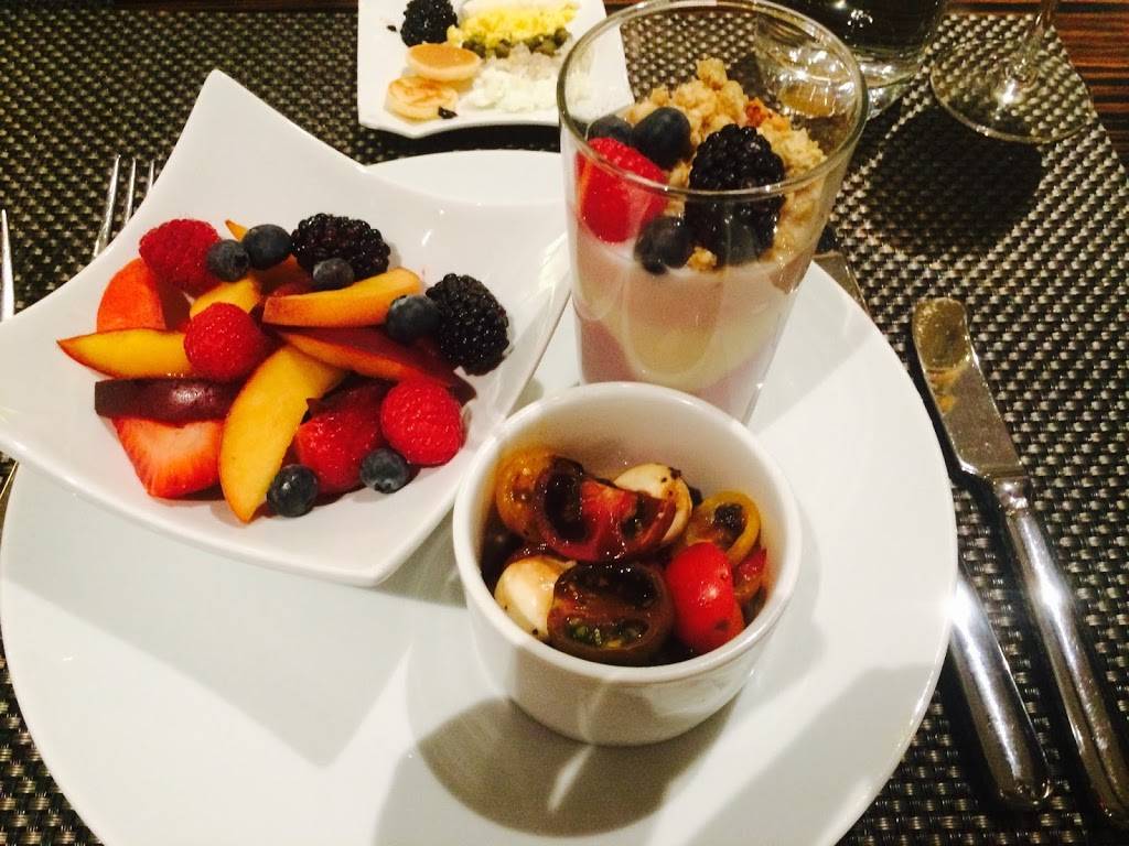 Sterling Brunch | restaurant | 3645 S Las Vegas Blvd, Las Vegas, NV 89109, USA | 7029677258 OR +1 702-967-7258