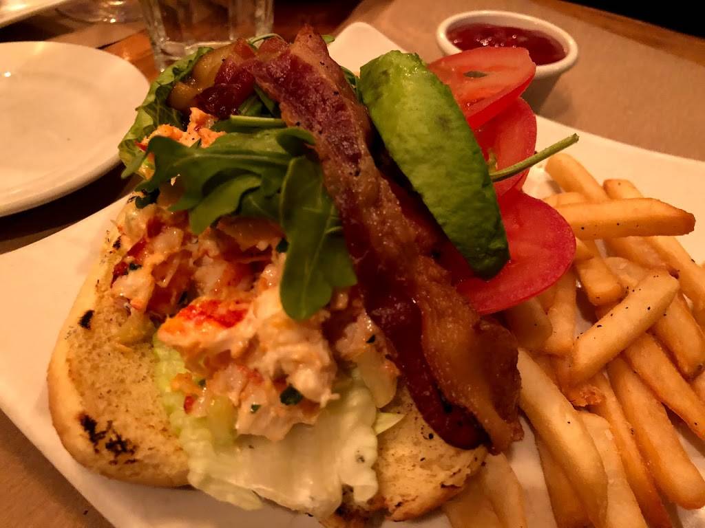 La Tavola | restaurant | 183 Main St, Sayville, NY 11782, USA | 6317506900 OR +1 631-750-6900