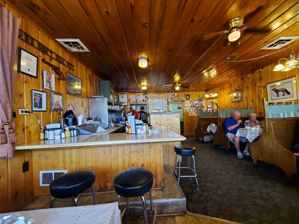 Small Town Grill | restaurant | 182 Stimpson St, Pellston, MI 49769, USA | 2315398004 OR +1 231-539-8004