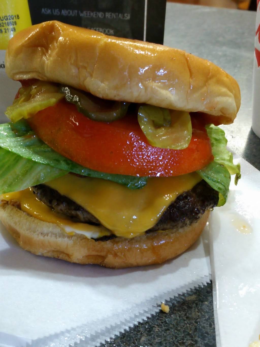 Moultrie Billiard Parlor | restaurant | 7 1st Ave NE, Moultrie, GA 31768, USA | 2299856133 OR +1 229-985-6133