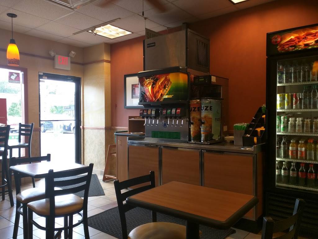 Subway | restaurant | 1799 E 10th St, Bloomington, IN 47408, USA | 8123233500 OR +1 812-323-3500