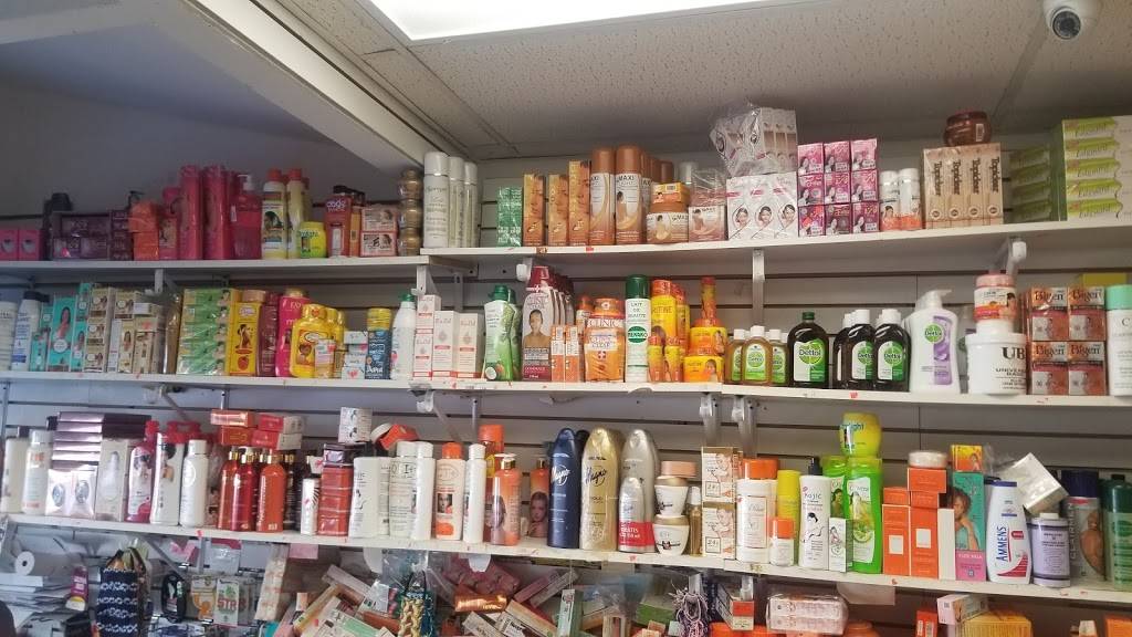 Uncle Musas Grocery | restaurant | 6523 Woodland Ave, Philadelphia, PA 19142, USA | 2157272616 OR +1 215-727-2616