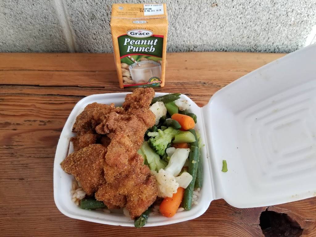 Roywoods | restaurant | 121 Fort York Blvd, Toronto, ON M5V 4B3, Canada | 4166317574 OR +1 416-631-7574