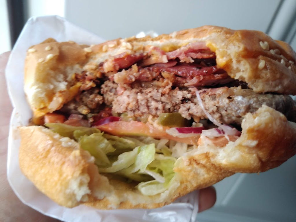 Golden Burger Stockton | restaurant | 536 E Hazelton Ave, Stockton, CA 95203, USA | 2094758597 OR +1 209-475-8597