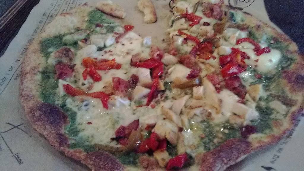 Fired Pie | restaurant | 3049 W Agua Fria Fwy, Phoenix, AZ 85027, USA | 6238796500 OR +1 623-879-6500