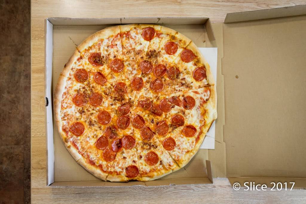 Pannos Home Of The 18 Inch | restaurant | 7200 Airport Rd #101, Bath, PA 18014, USA | 4842813908 OR +1 484-281-3908