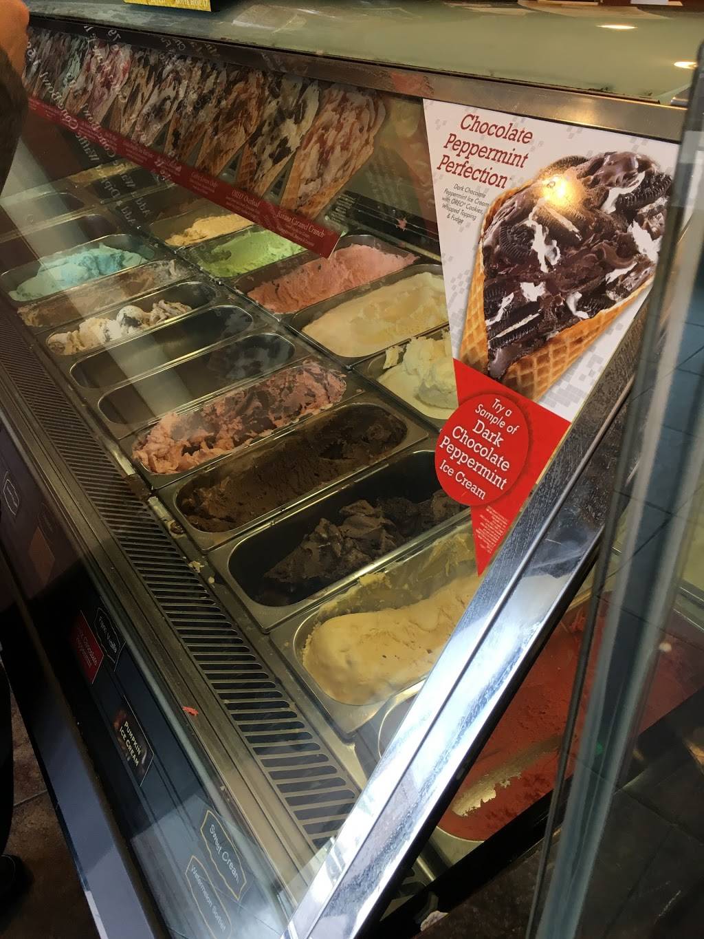Cold Stone Creamery | bakery | 2091 Harbison Dr, Vacaville, CA 95688, USA | 7079995855 OR +1 707-999-5855