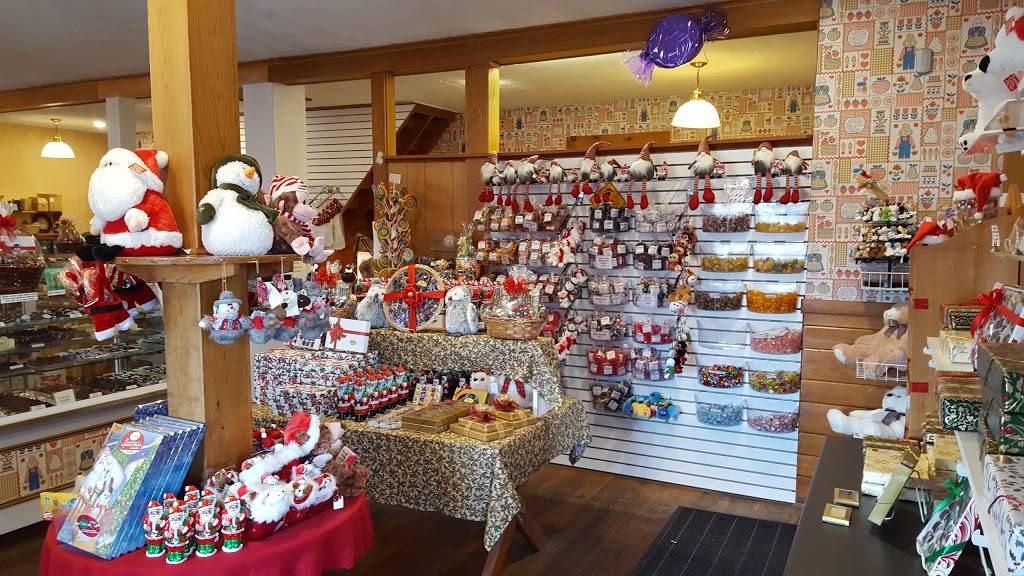 Furlongs Candies & Ice Cream | restaurant | 1355 Boston Providence Hwy, Norwood, MA 02062, USA | 7817624124 OR +1 781-762-4124