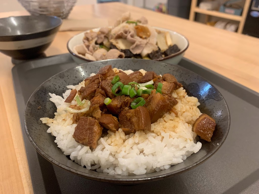 Capsule Cafe | restaurant | 4507 The Ave, Seattle, WA 98105, USA | 2065357458 OR +1 206-535-7458