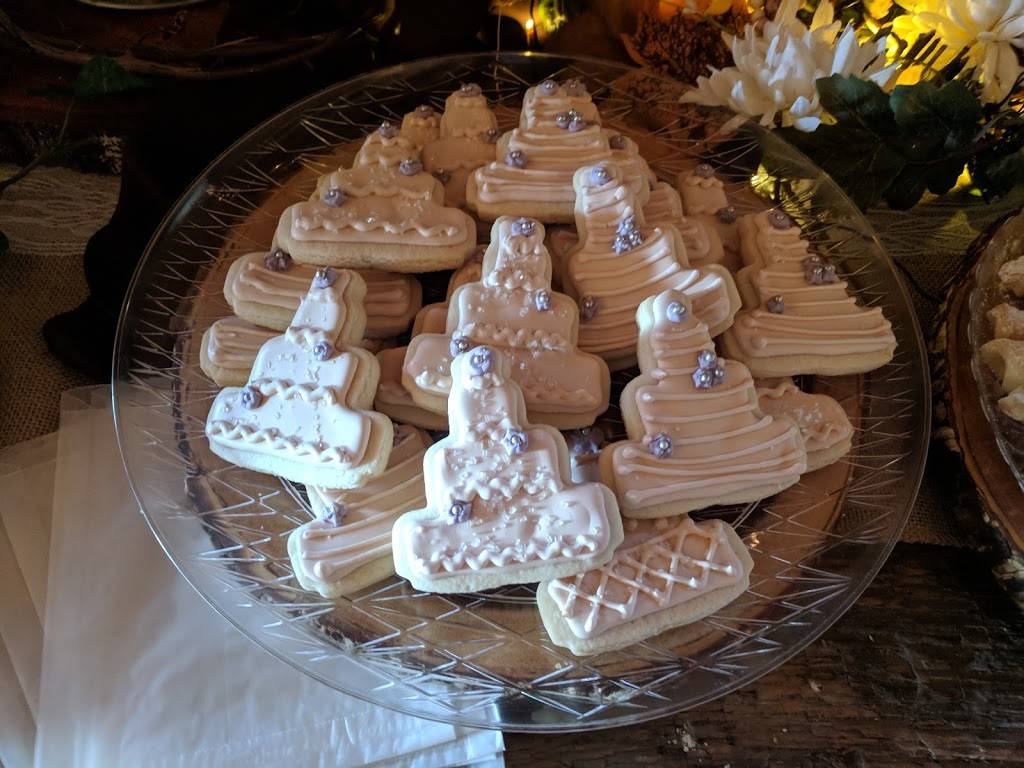 Mound Grove Golf Course | restaurant | 10760 Donation Rd, Waterford, PA 16441, USA | 8147962767 OR +1 814-796-2767