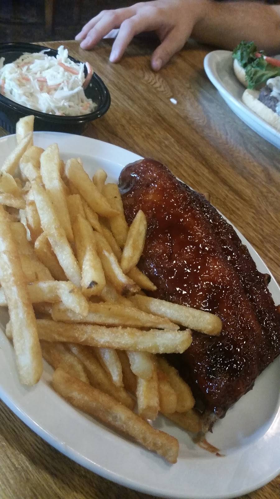 Courtside Bar & Grill | restaurant | 308 2nd Ave, Gallipolis, OH 45631, USA | 7404419371 OR +1 740-441-9371