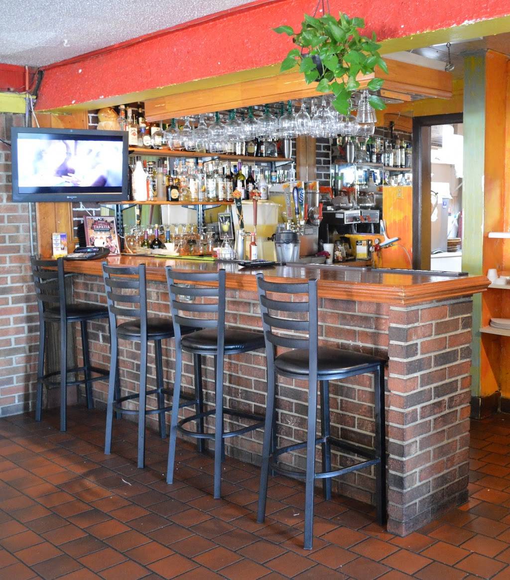 Plaza Tapatia | restaurant | 315 Sunburst Hwy, Cambridge, MD 21613, USA | 4102287808 OR +1 410-228-7808