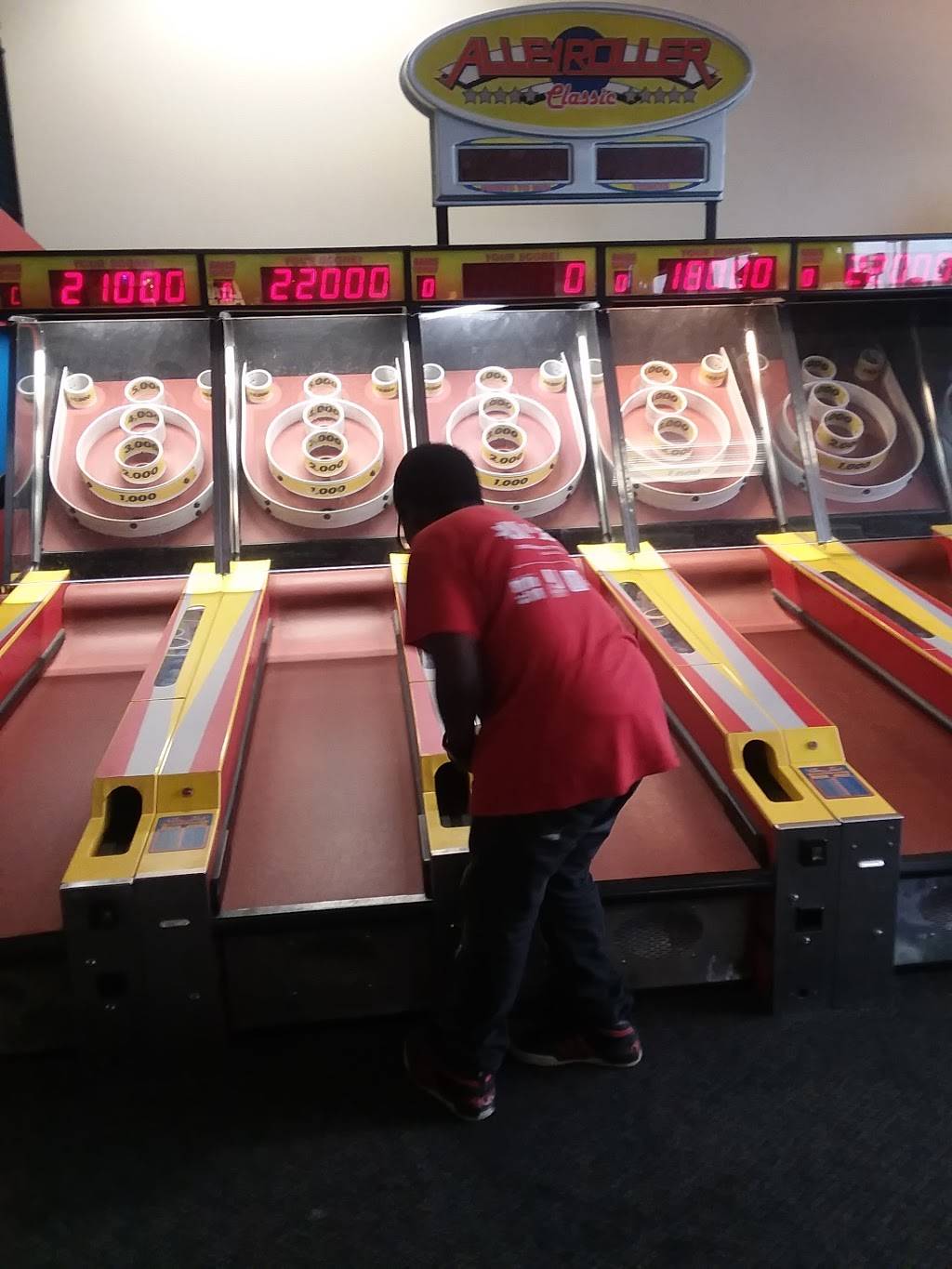 Chuck E. Cheeses | restaurant | 2809 Elida Rd, Lima, OH 45805, USA | 4198798002 OR +1 419-879-8002