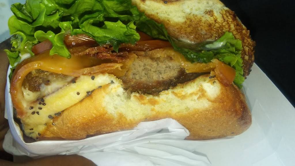 Jack in the Box | restaurant | 2120 Pico Blvd, Los Angeles, CA 90006, USA | 2132528209 OR +1 213-252-8209