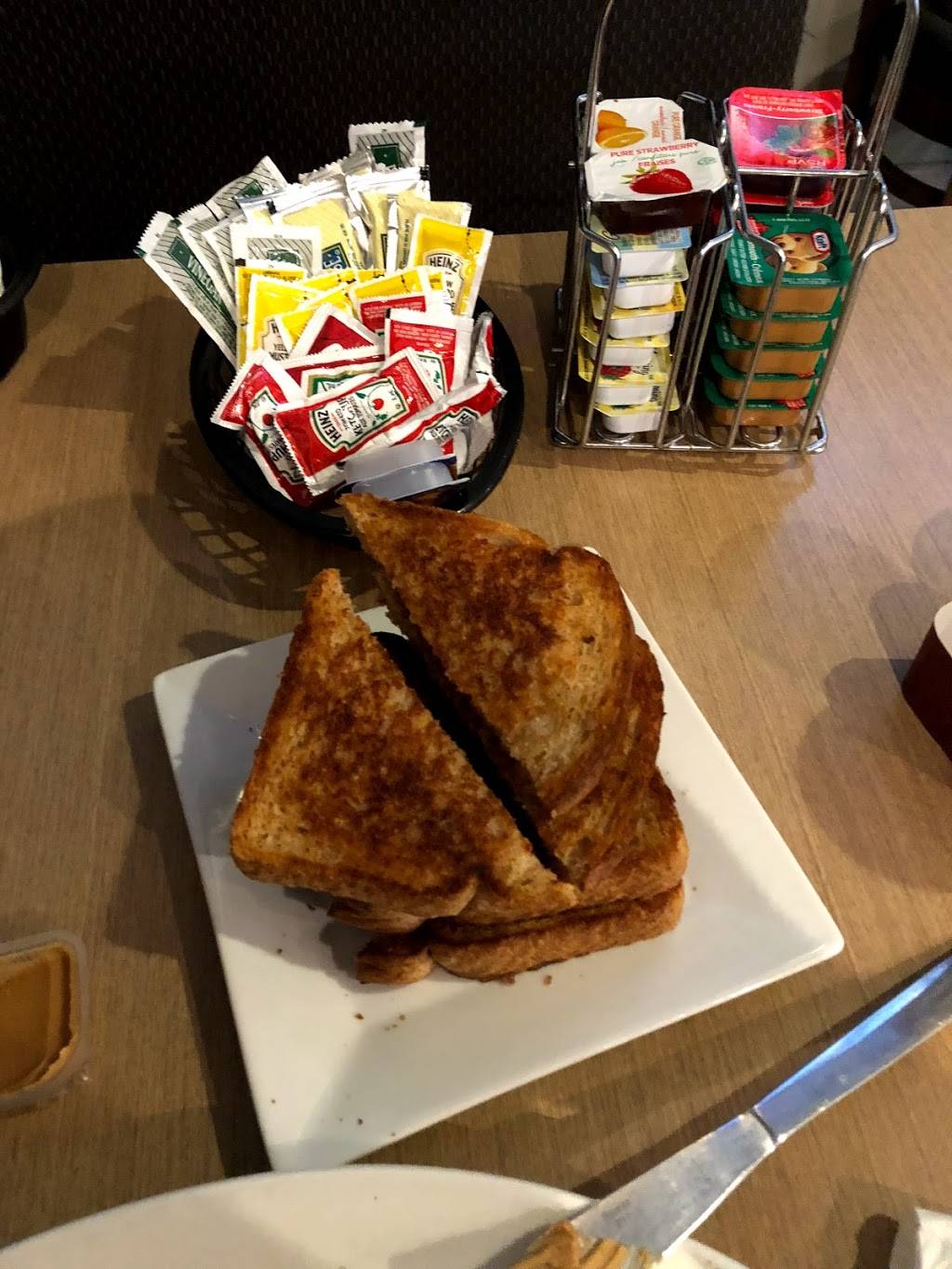 Restaurant Chez Larry | restaurant | 1131 Rue du Centenaire, Saint-Agapit, QC G0S 1Z0, Canada | 4188885007 OR +1 418-888-5007