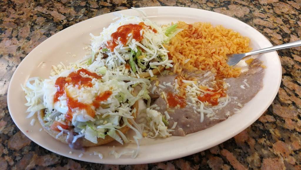 Tonys Burrito Méx | restaurant | 1957 W Belmont Ave, Chicago, IL 60657, USA | 7738324896 OR +1 773-832-4896