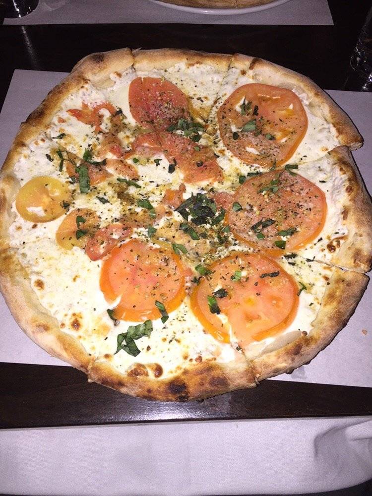 Giacomos | restaurant | 7902 3rd Ave, Brooklyn, NY 11209, USA | 7184396993 OR +1 718-439-6993