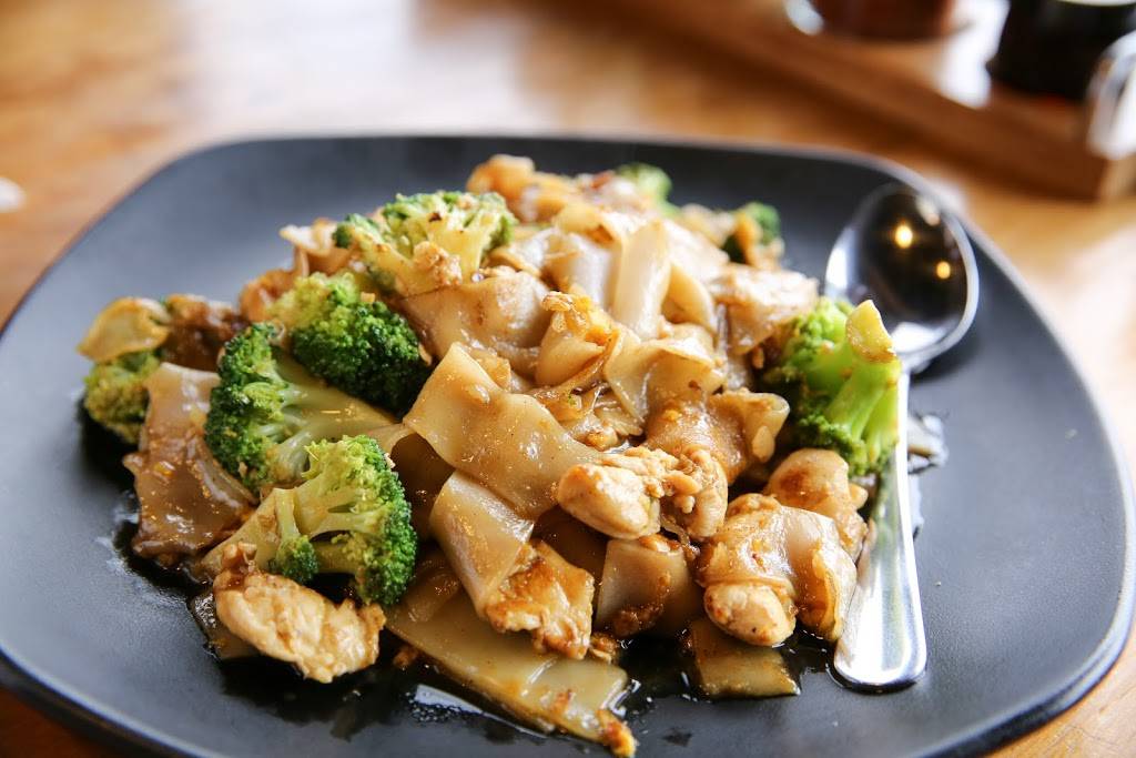 Toomies Thai | restaurant | 1433 Park St, Alameda, CA 94501, USA | 5108658008 OR +1 510-865-8008