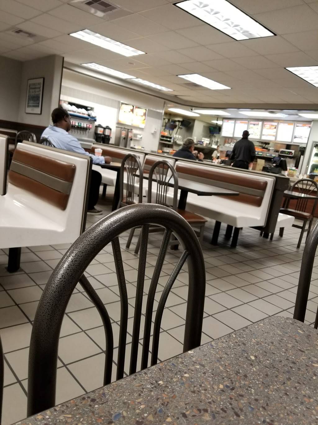 Whataburger | restaurant | 7001 N Loop E Fwy, Houston, TX 77028, USA | 7136710395 OR +1 713-671-0395