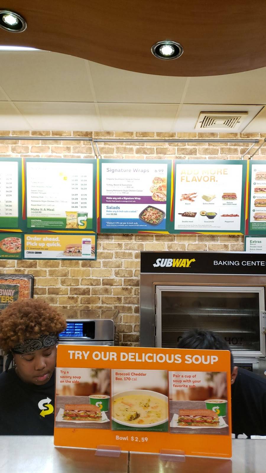 Subway | restaurant | 5135 Quince Rd, Memphis, TN 38117, USA | 9017613808 OR +1 901-761-3808